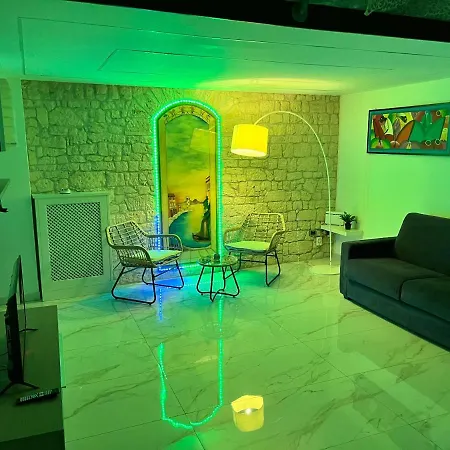 Casa Esmeralda شقة